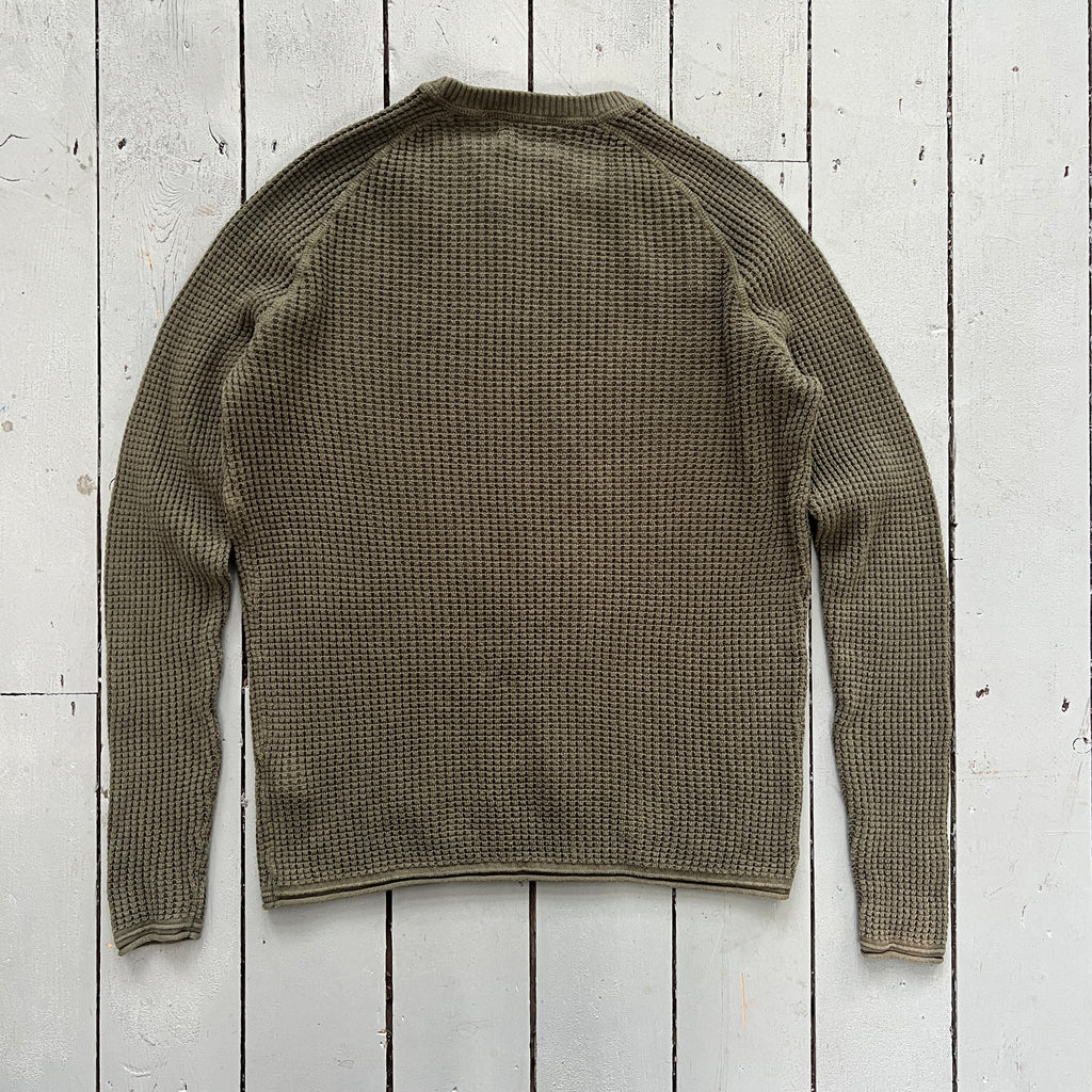 PB592 [L]
