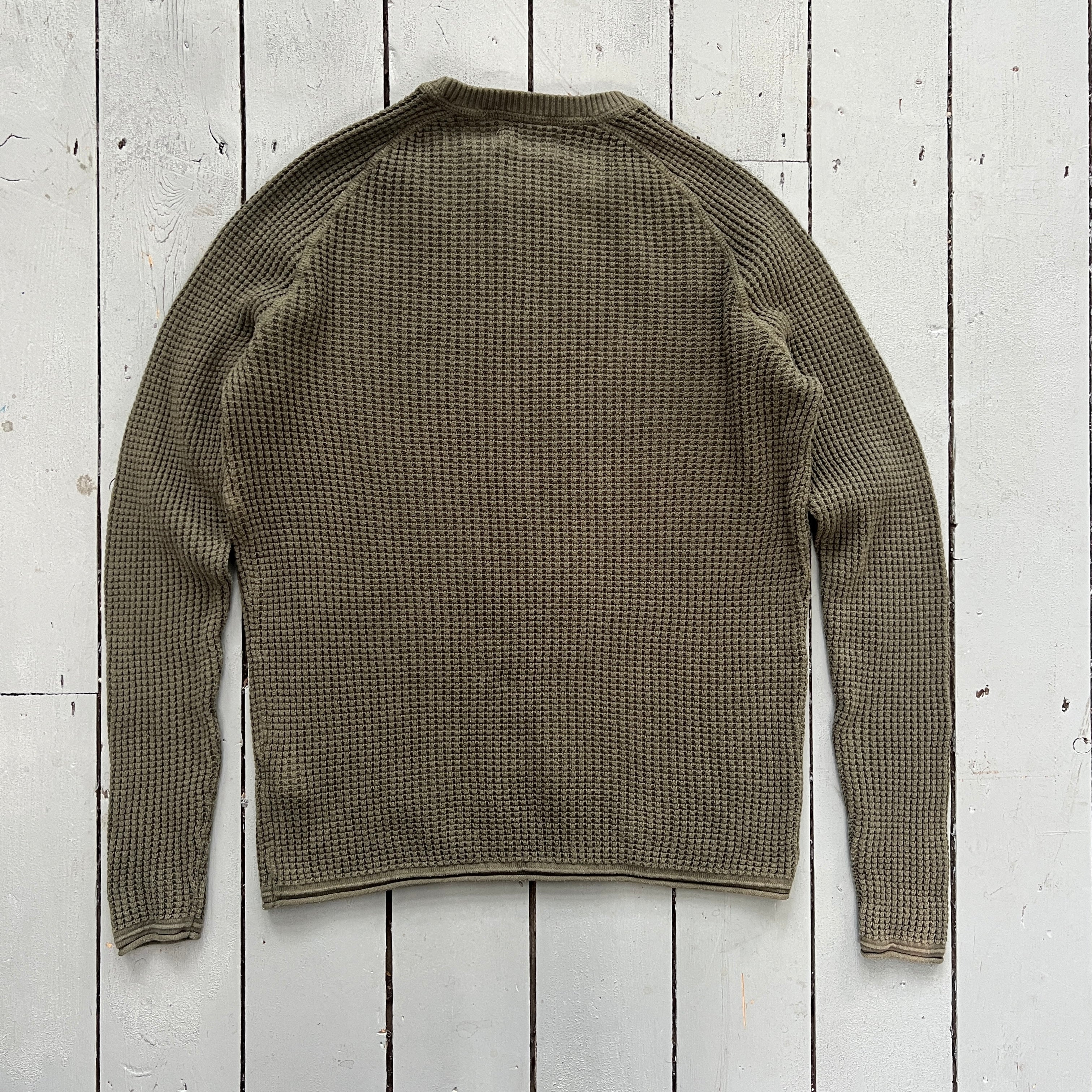 PB592 [L]